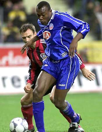 球多次撕扯 球多次撕扯